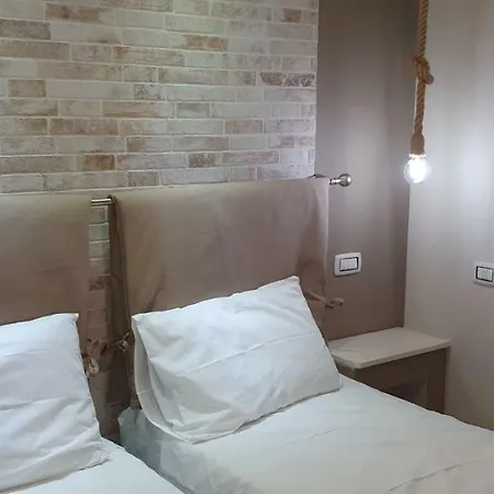 Luisella Guest house 2*