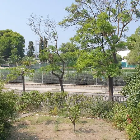 Luisella Πανσιόν Κάλιαρι